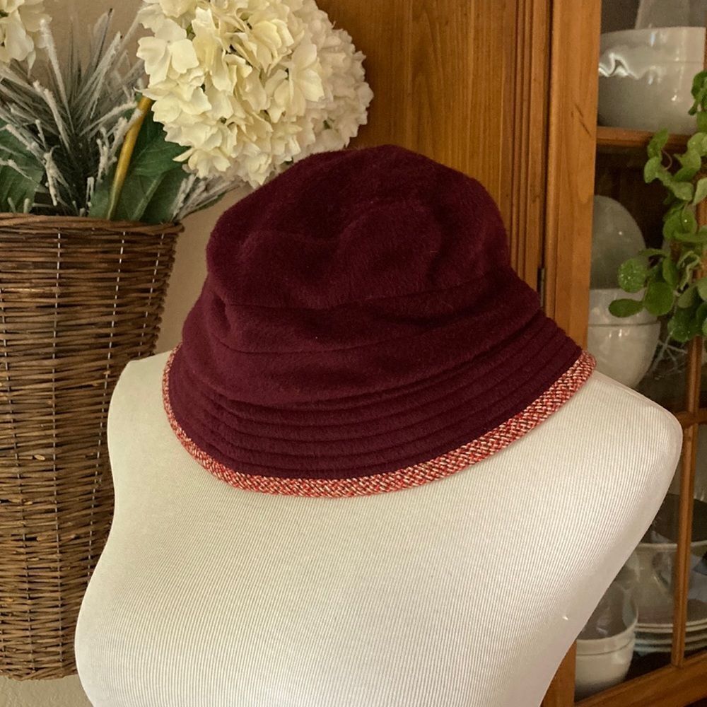 New Siggi Burgundy Bucket Hat